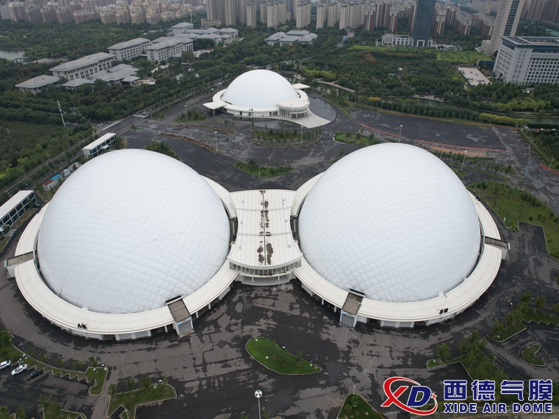 西德氣膜分享：碳中和目標(biāo)下氣膜封閉建筑有哪些作用？